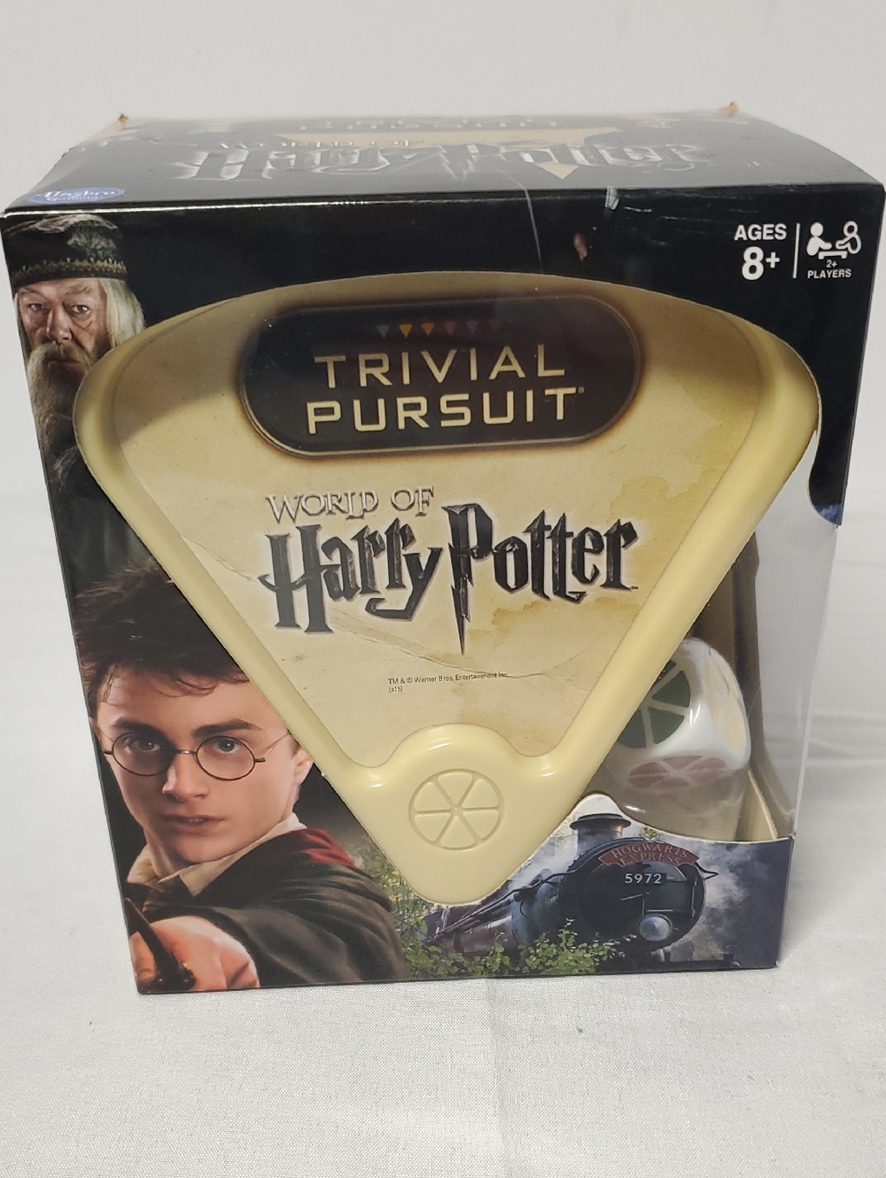 Hasbro Trivial Pursuit World of Harry Potter - Cream, Black, Yellow